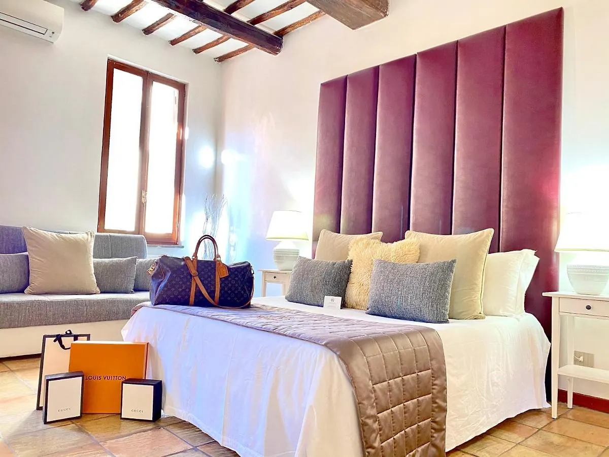 Fontana Di Trevi Private Luxury Apartaments Rome Apartment